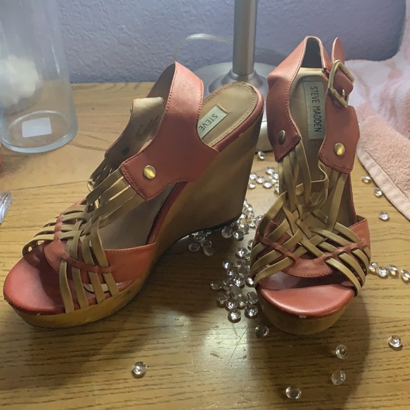 Heels - Picture 2 of 4